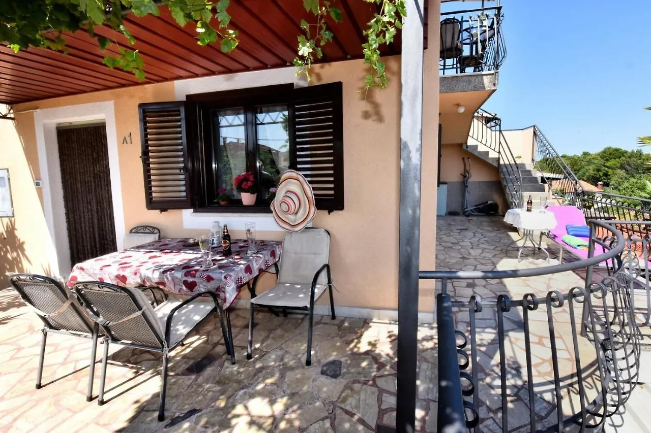 Apartmani Kovac Funtana Hırvatistan